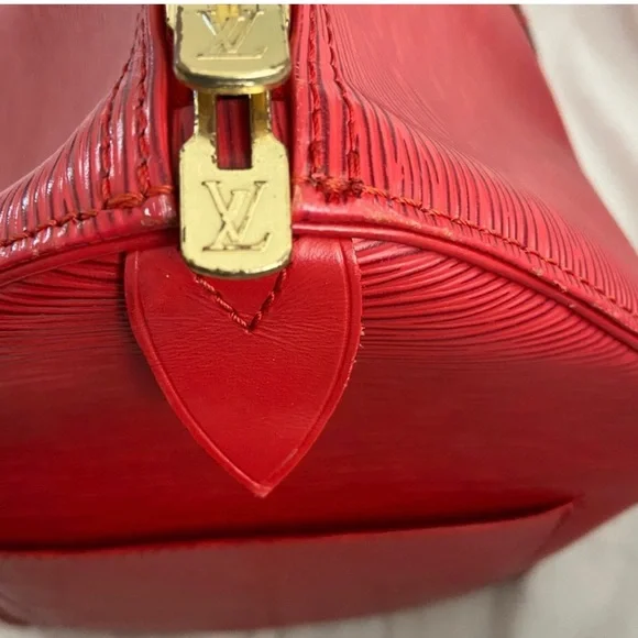 Louis Vuitton Keepal 50 Castilian Epi Red Duffle🔥 - Picture 8 of 8